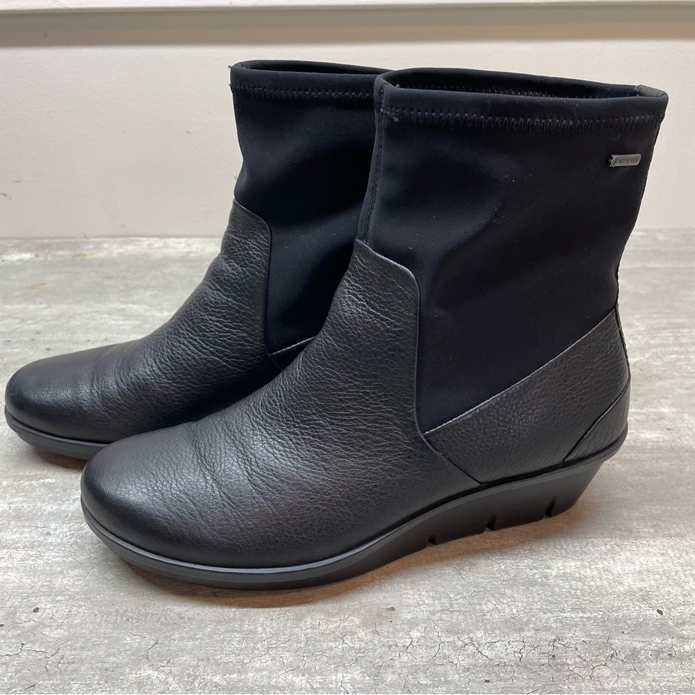 ECCO Skyler Gore-Tex Ankle Boots Womens 6 Black Leather Wedge Waterproof 286083